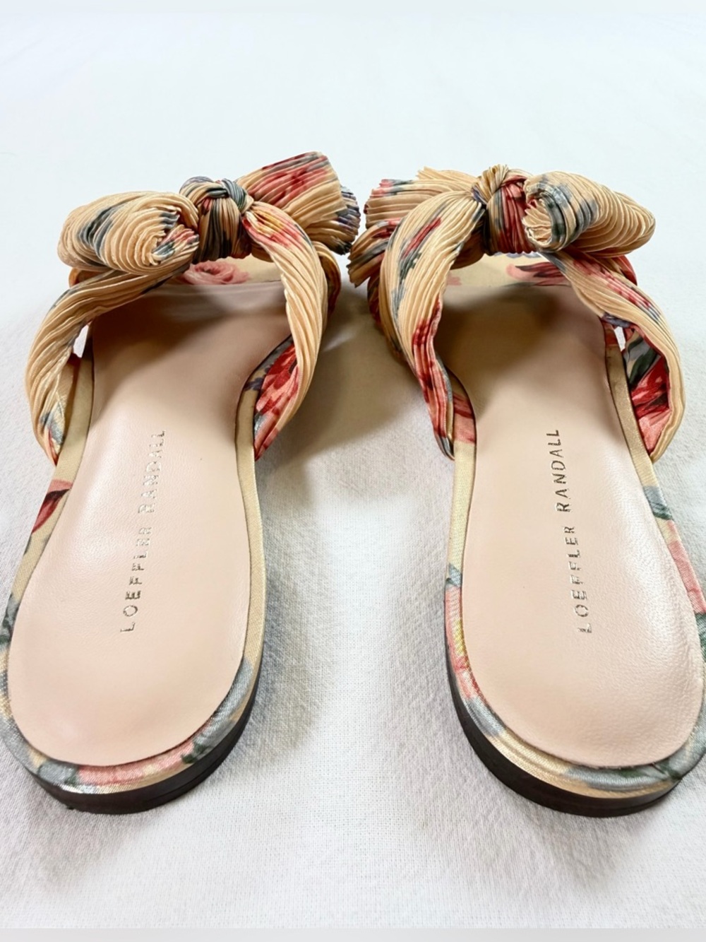 Loeffler Randall Daphne Floral Pleated Bow Flat Sandals Size 7 EUC - Picture 7 of 9